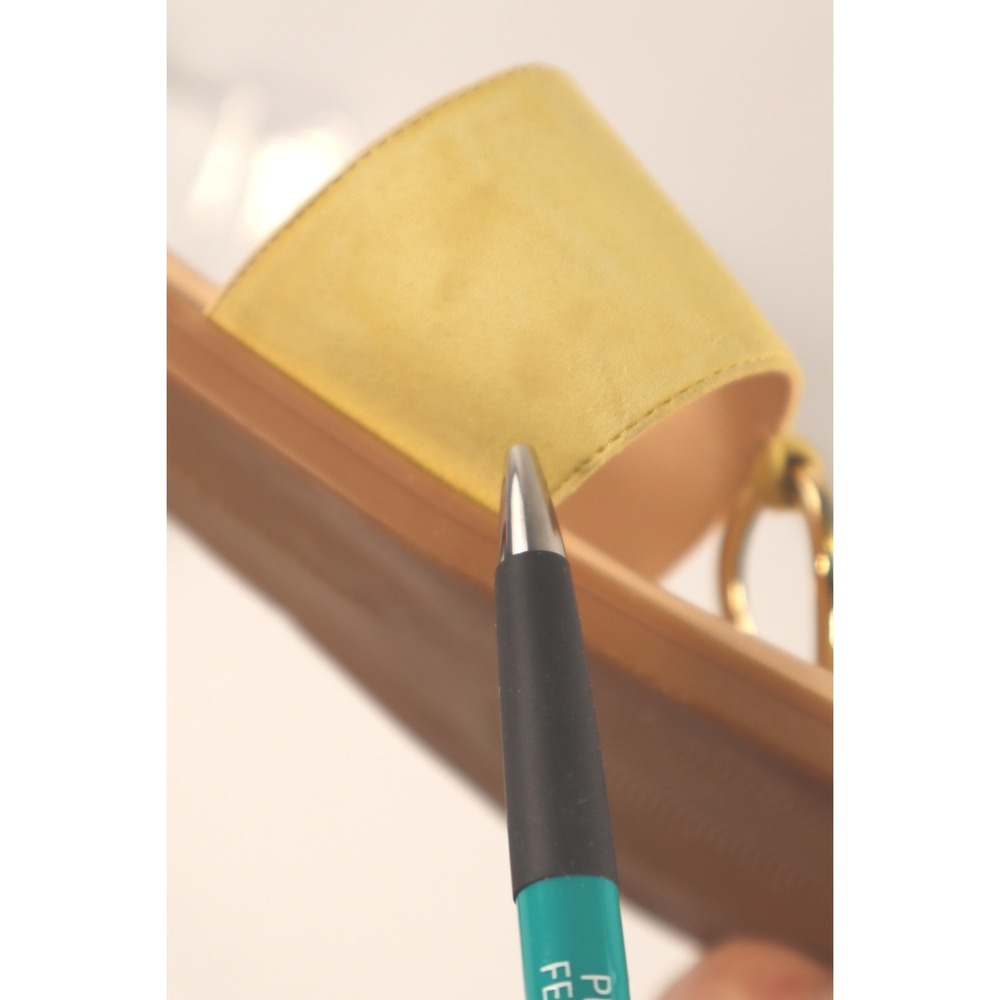 Isaac Mizrahi Live! Citron Yellow Suede Jasmine Gold Ring Detail Flat-Size 8.5 - Picture 7 of 9